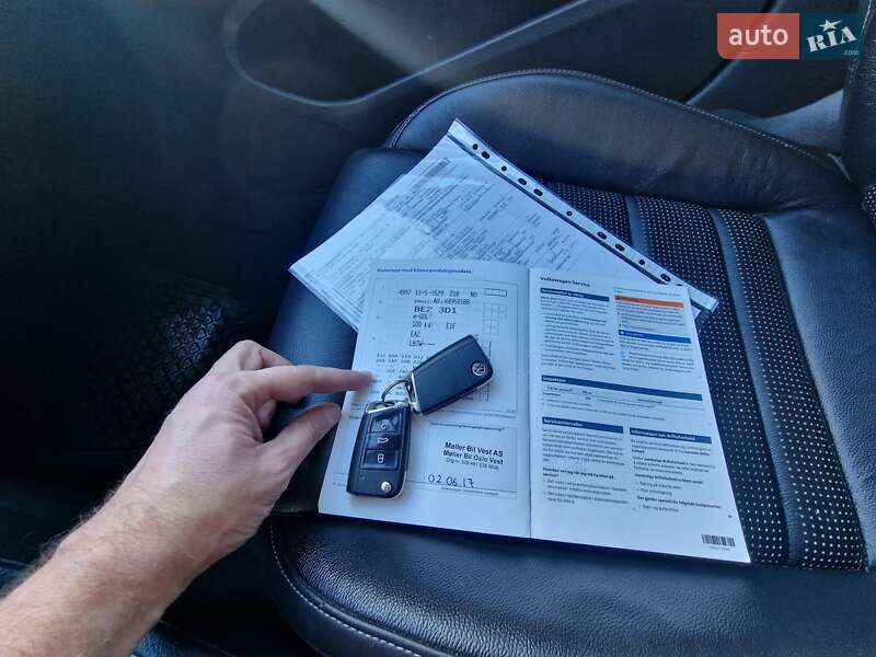 Хэтчбек Volkswagen e-Golf 2017 в Львове фото 52 Хэтчбек Volkswagen e-Golf 2017 в Львове