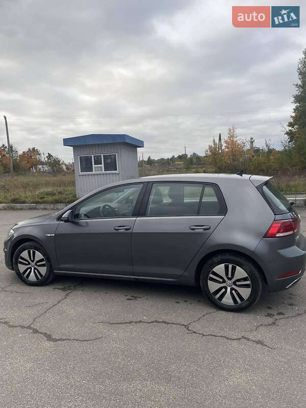 Хетчбек Volkswagen e-Golf 2019 в Житомирі