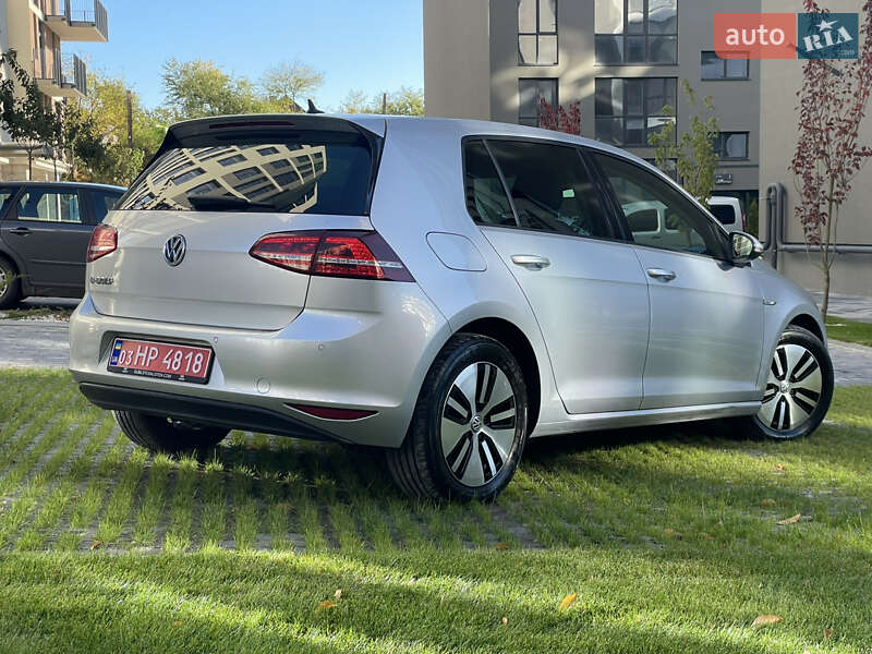 Хетчбек Volkswagen e-Golf 2015 в Львові