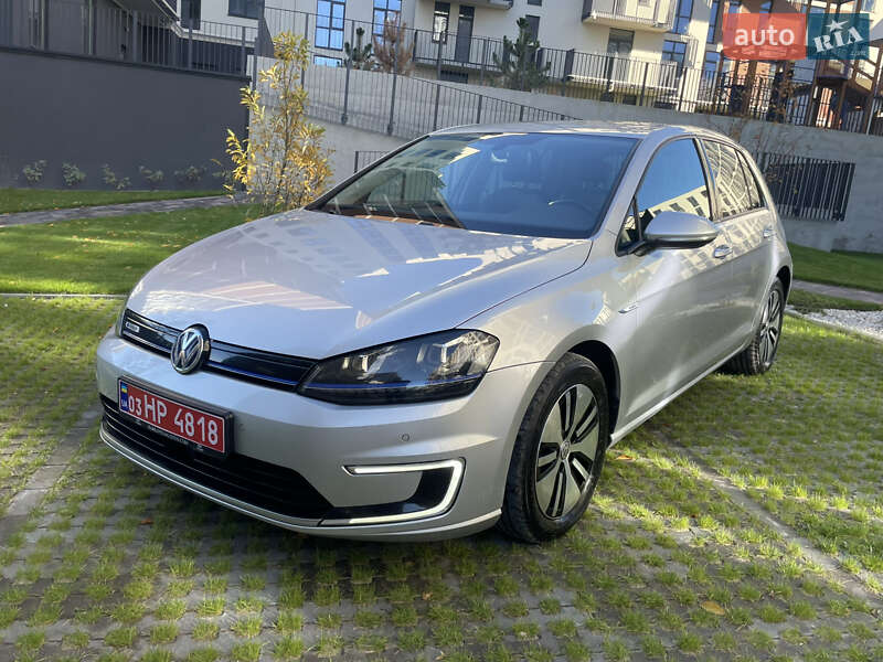 Хетчбек Volkswagen e-Golf 2015 в Львові
