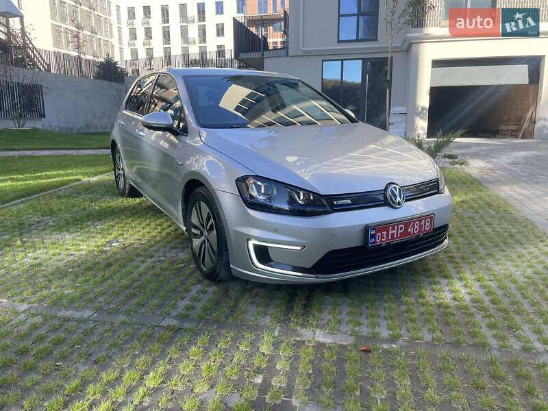 Хетчбек Volkswagen e-Golf 2015 в Львові