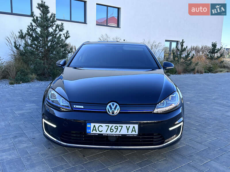 Хэтчбек Volkswagen e-Golf 2015 в Луцке фото 3 Хэтчбек Volkswagen e-Golf 2015 в Луцке