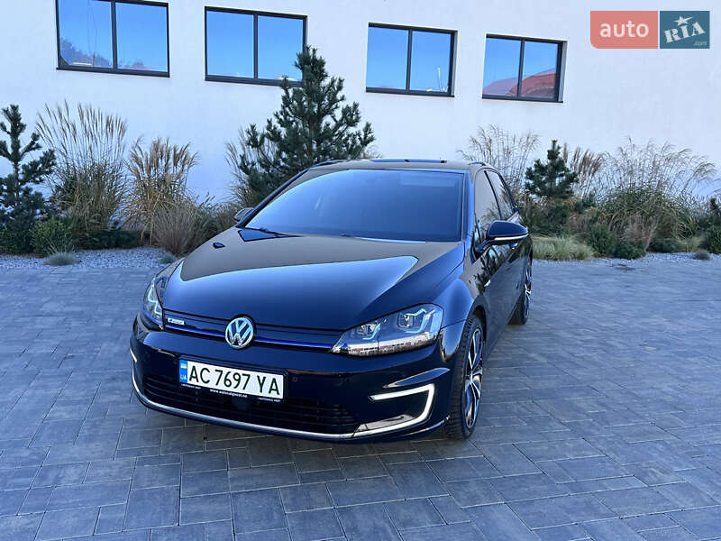 Хэтчбек Volkswagen e-Golf 2015 в Луцке фото 4 Хэтчбек Volkswagen e-Golf 2015 в Луцке