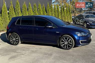 Хетчбек Volkswagen e-Golf 2017 в Кам'янець-Подільському