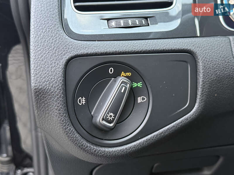 Хэтчбек Volkswagen e-Golf 2020 в Ровно