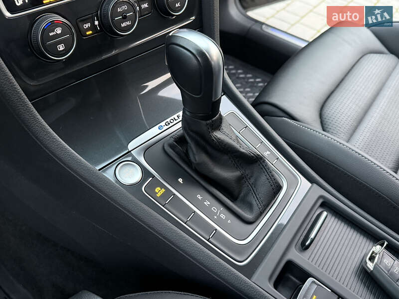 Хэтчбек Volkswagen e-Golf 2020 в Ровно