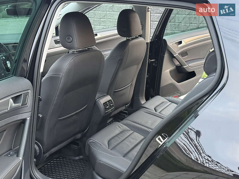 Хэтчбек Volkswagen e-Golf 2020 в Ровно