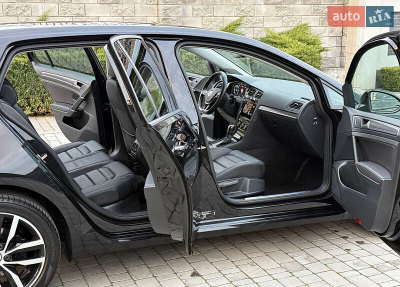 Хэтчбек Volkswagen e-Golf 2020 в Ровно