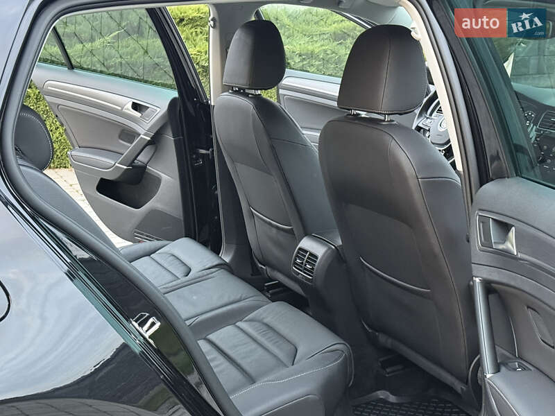 Хэтчбек Volkswagen e-Golf 2020 в Ровно