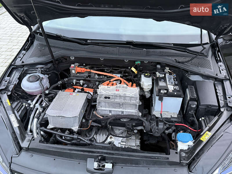 Хэтчбек Volkswagen e-Golf 2020 в Ровно