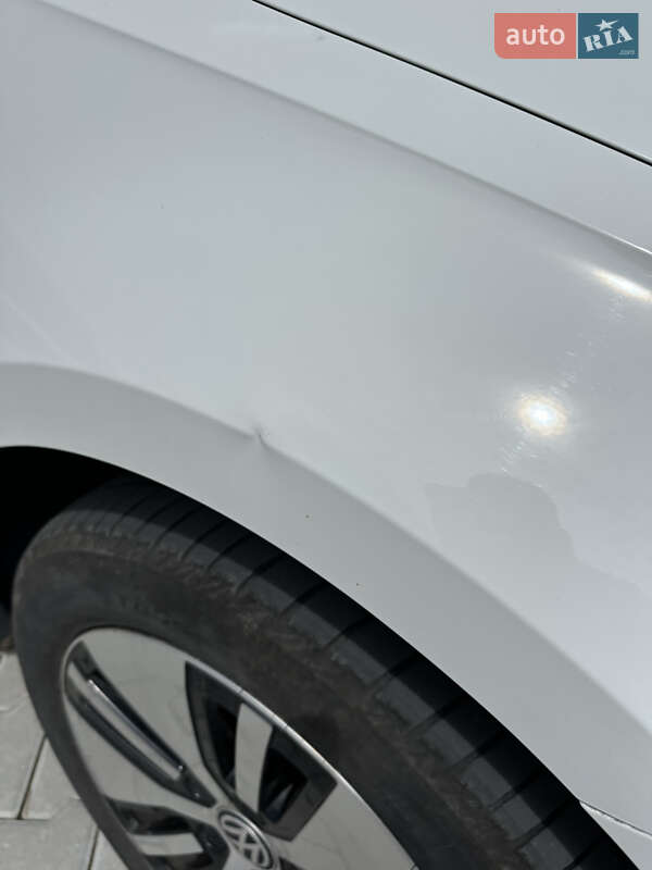 Хэтчбек Volkswagen e-Golf 2018 в Хмельницком