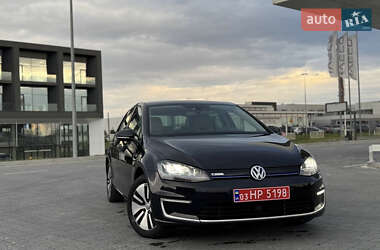 Хэтчбек Volkswagen e-Golf 2015 в 