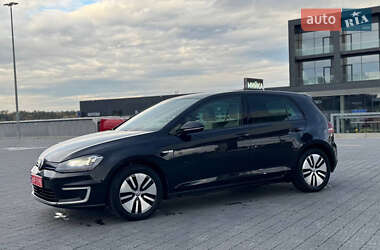 Хэтчбек Volkswagen e-Golf 2015 в 