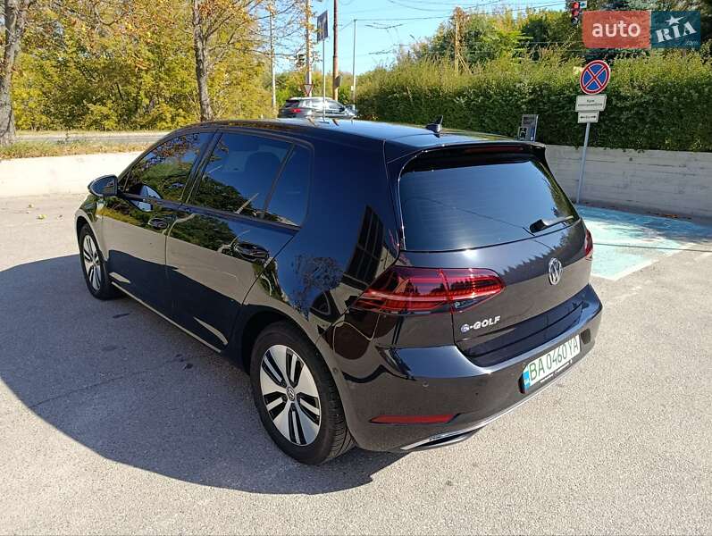 Хетчбек Volkswagen e-Golf 2018 в Дніпрі