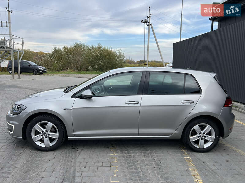 Хетчбек Volkswagen e-Golf 2019 в Винниках