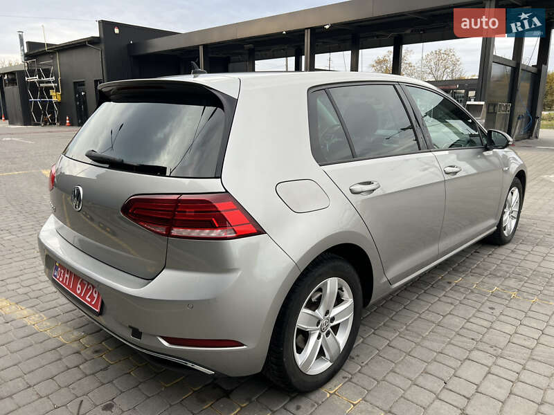 Хетчбек Volkswagen e-Golf 2019 в Винниках
