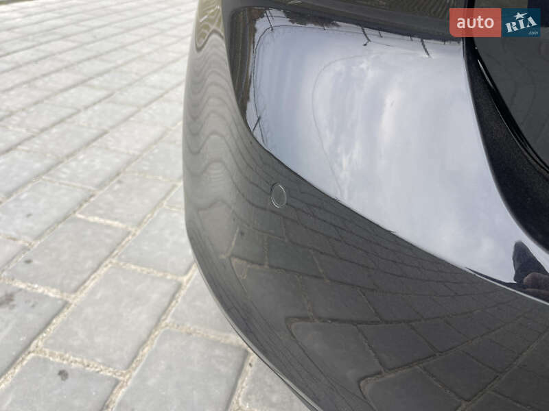 Хэтчбек Volkswagen e-Golf 2016 в Ровно