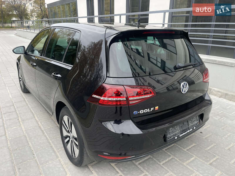 Хэтчбек Volkswagen e-Golf 2016 в Ровно