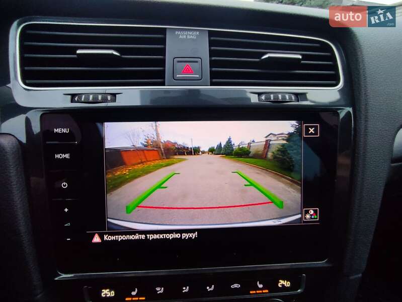 Хэтчбек Volkswagen e-Golf 2018 в Киеве