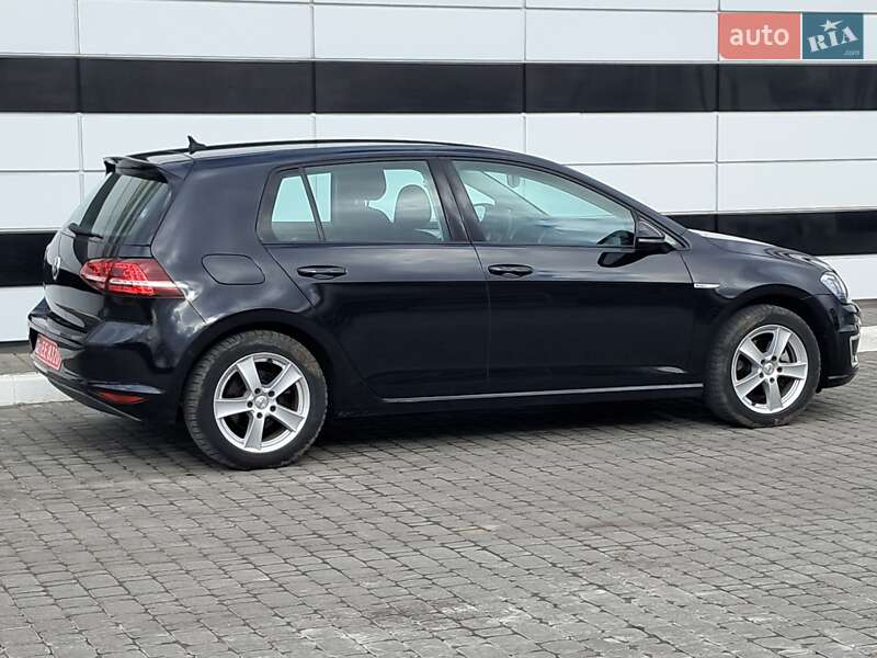 Хэтчбек Volkswagen e-Golf 2016 в Ровно