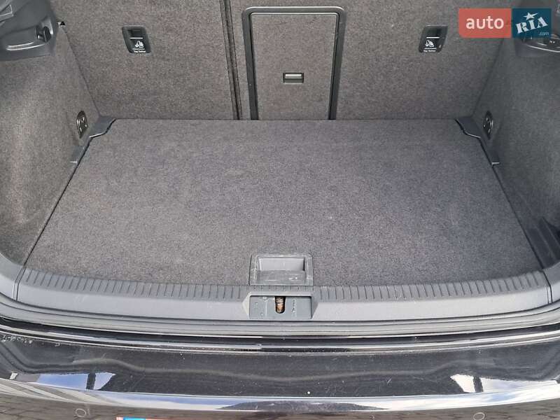 Хэтчбек Volkswagen e-Golf 2016 в Ровно