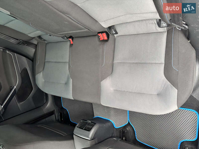 Хэтчбек Volkswagen e-Golf 2014 в Золочеве фото 58 Хэтчбек Volkswagen e-Golf 2014 в Золочеве