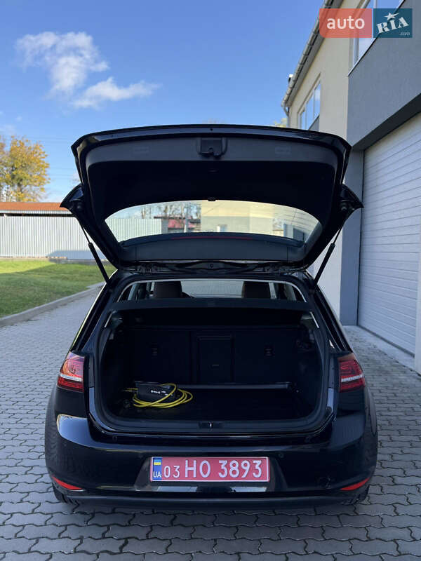 Хетчбек Volkswagen e-Golf 2014 в Радехові фото 11 Хетчбек Volkswagen e-Golf 2014 в Радехові