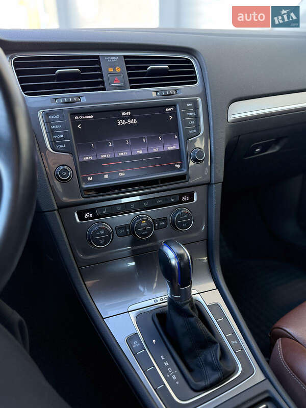 Хетчбек Volkswagen e-Golf 2014 в Радехові фото 17 Хетчбек Volkswagen e-Golf 2014 в Радехові