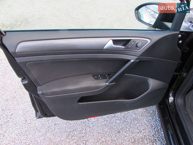 Хэтчбек Volkswagen e-Golf 2018 в Кропивницком