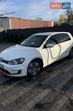 Хэтчбек Volkswagen e-Golf 2016 в 