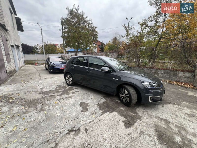 Хэтчбек Volkswagen e-Golf 2020 в Днепре