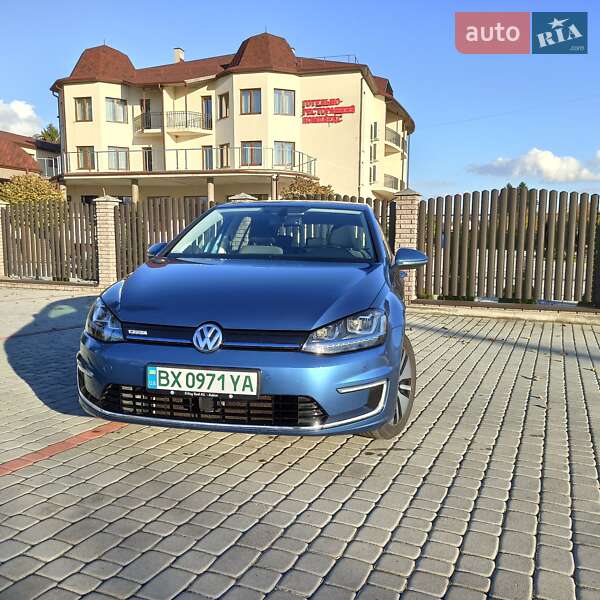 Хетчбек Volkswagen e-Golf 2015 в Старокостянтинові фото Хетчбек Volkswagen e-Golf 2015 в Старокостянтинові