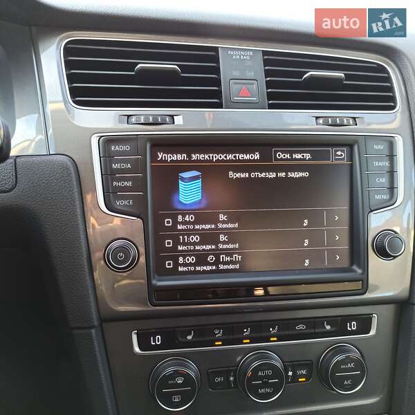 Хетчбек Volkswagen e-Golf 2015 в Старокостянтинові фото 126 Хетчбек Volkswagen e-Golf 2015 в Старокостянтинові