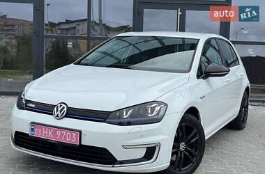 Хэтчбек Volkswagen e-Golf 2017 в 