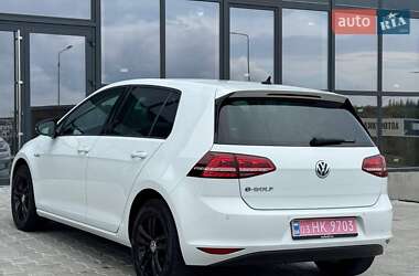 Хэтчбек Volkswagen e-Golf 2017 в 