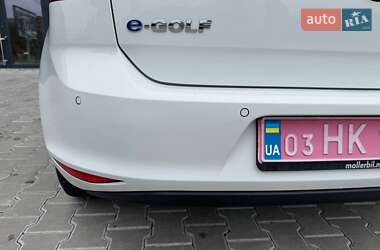 Хэтчбек Volkswagen e-Golf 2017 в 