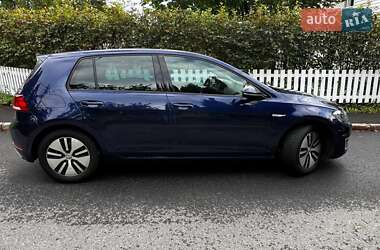 Хэтчбек Volkswagen e-Golf 2018 в Киеве