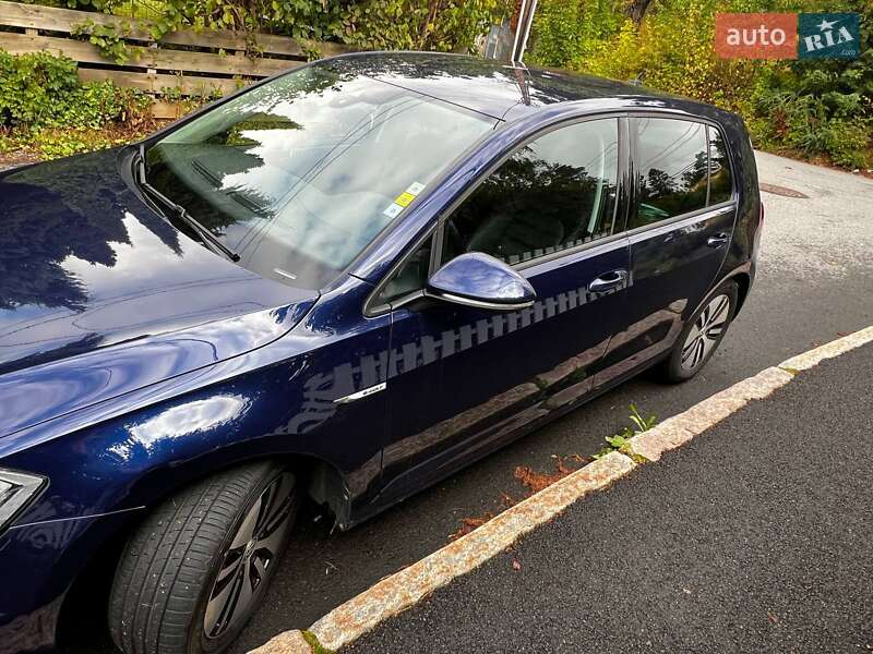 Хетчбек Volkswagen e-Golf 2018 в Києві