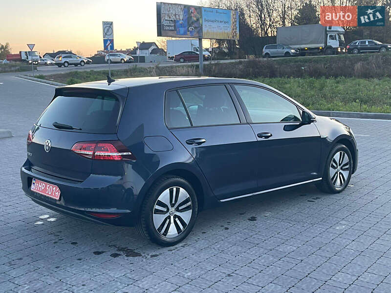 Хэтчбек Volkswagen e-Golf 2015 в Львове