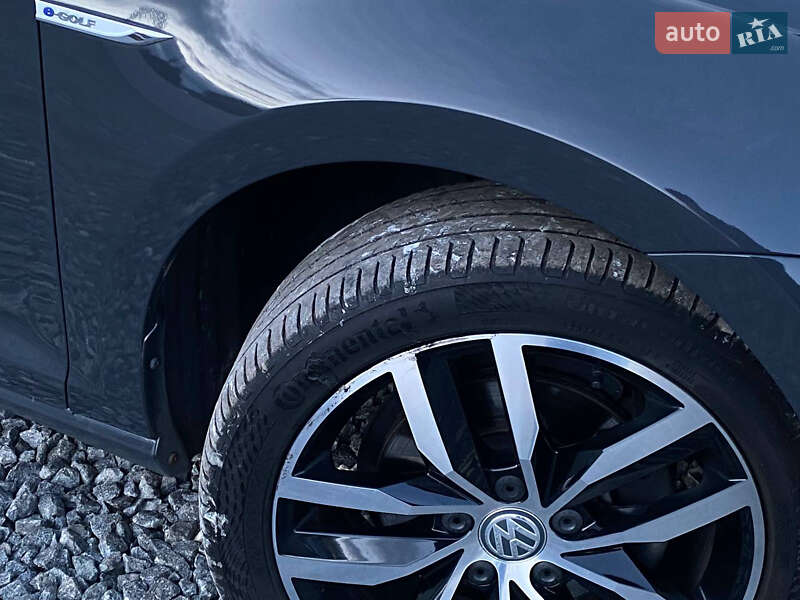 Хетчбек Volkswagen e-Golf 2020 в Самборі