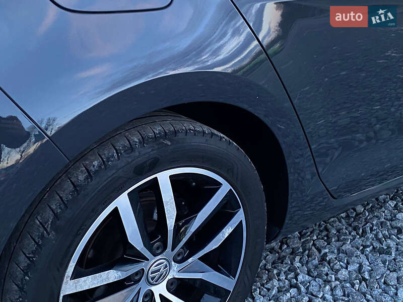 Хетчбек Volkswagen e-Golf 2020 в Самборі