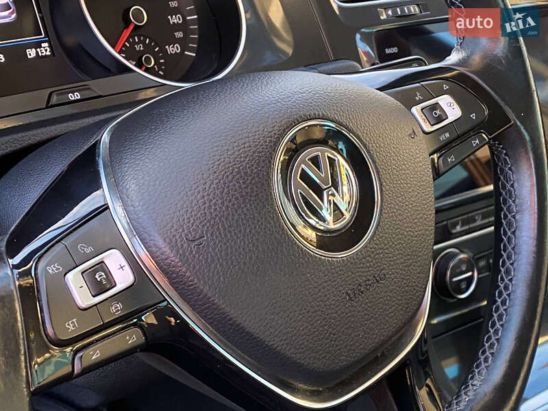 Хетчбек Volkswagen e-Golf 2020 в Самборі