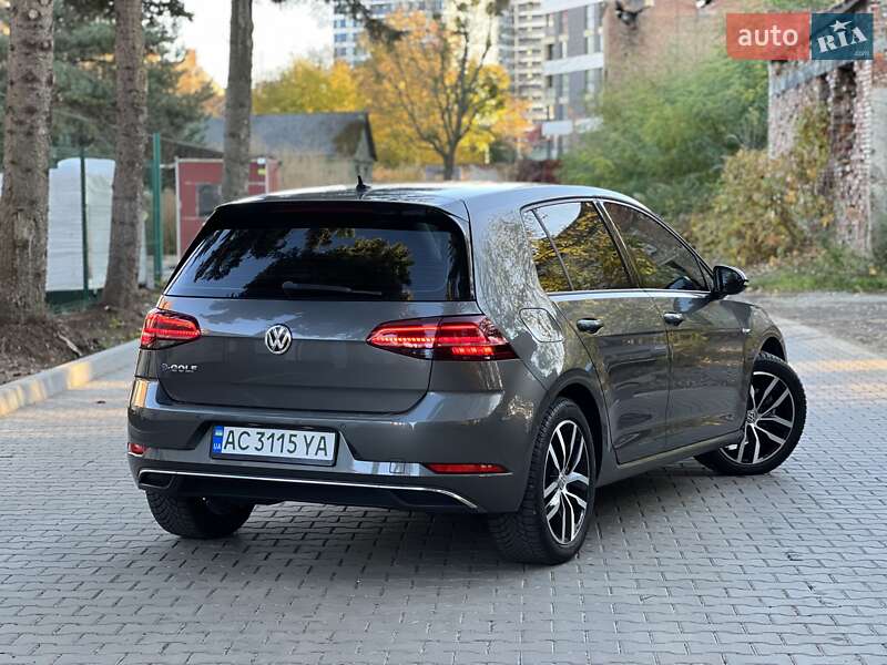 Хэтчбек Volkswagen e-Golf 2019 в Львове