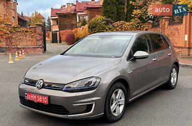Хетчбек Volkswagen e-Golf 2016 в Києві