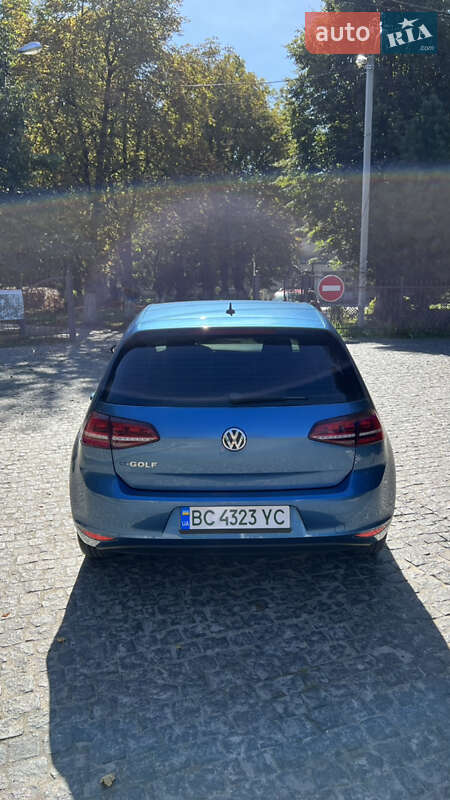 Хэтчбек Volkswagen e-Golf 2015 в Львове