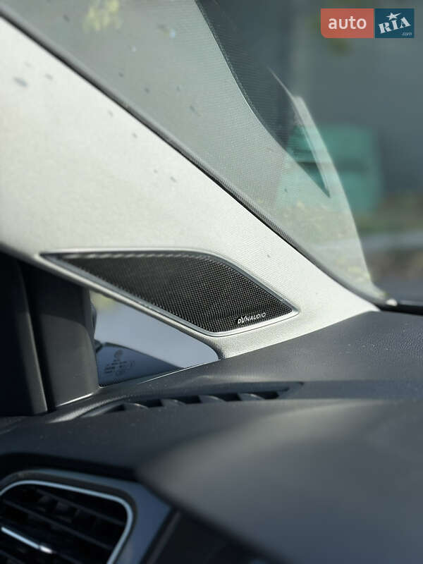 Хетчбек Volkswagen e-Golf 2014 в Умані