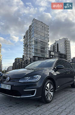 Хэтчбек Volkswagen e-Golf 2018 в Львове