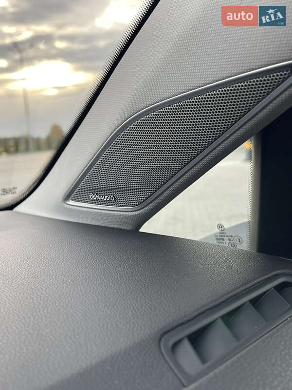 Хэтчбек Volkswagen e-Golf 2018 в Луцке