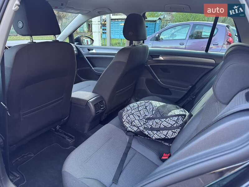 Хэтчбек Volkswagen e-Golf 2019 в Ужгороде фото 10 Хэтчбек Volkswagen e-Golf 2019 в Ужгороде