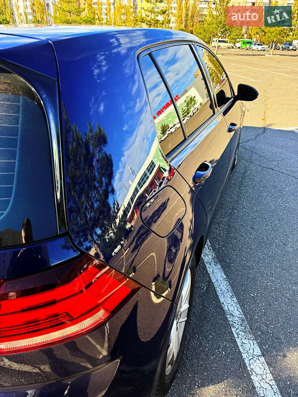 Хетчбек Volkswagen e-Golf 2018 в Миколаєві